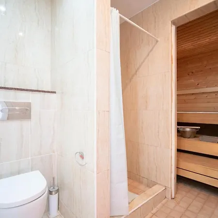 Apartment Stunning Townhouse In Pacos