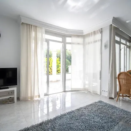 Stunning Townhouse In Pacos Apartment *