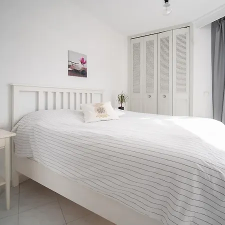 Apartment Stunning Townhouse In Pacos *