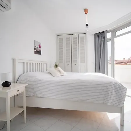 Stunning Townhouse In Pacos Apartment